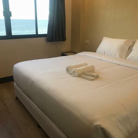 Babylon Oslob Coast Guesthouse Екстериор снимка