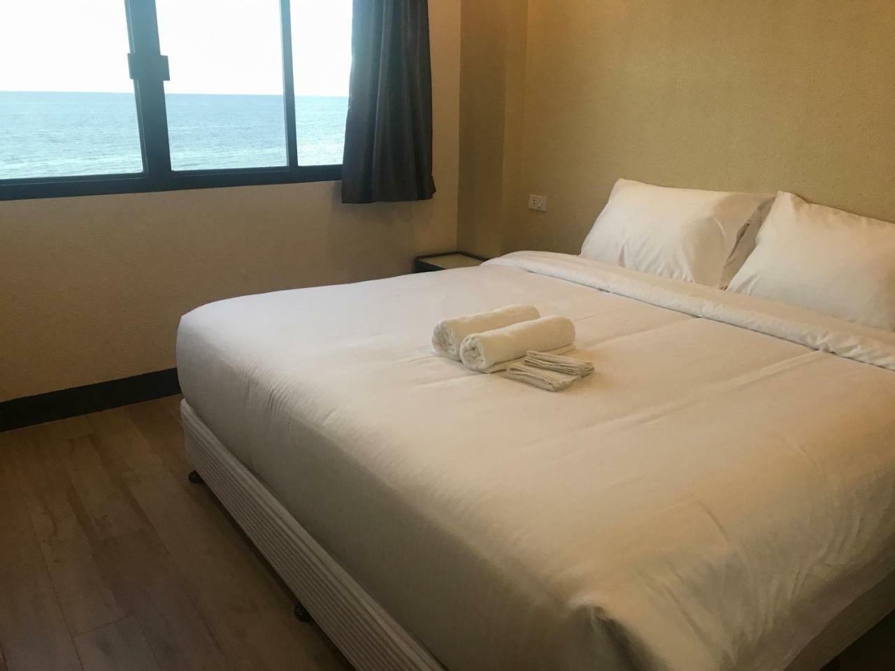 Babylon Oslob Coast Guesthouse Екстериор снимка
